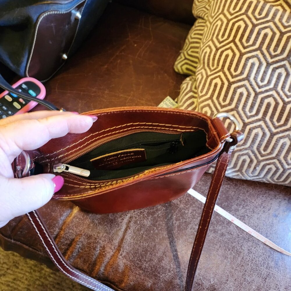 Vera Pelle Italian Leather brossbody purse